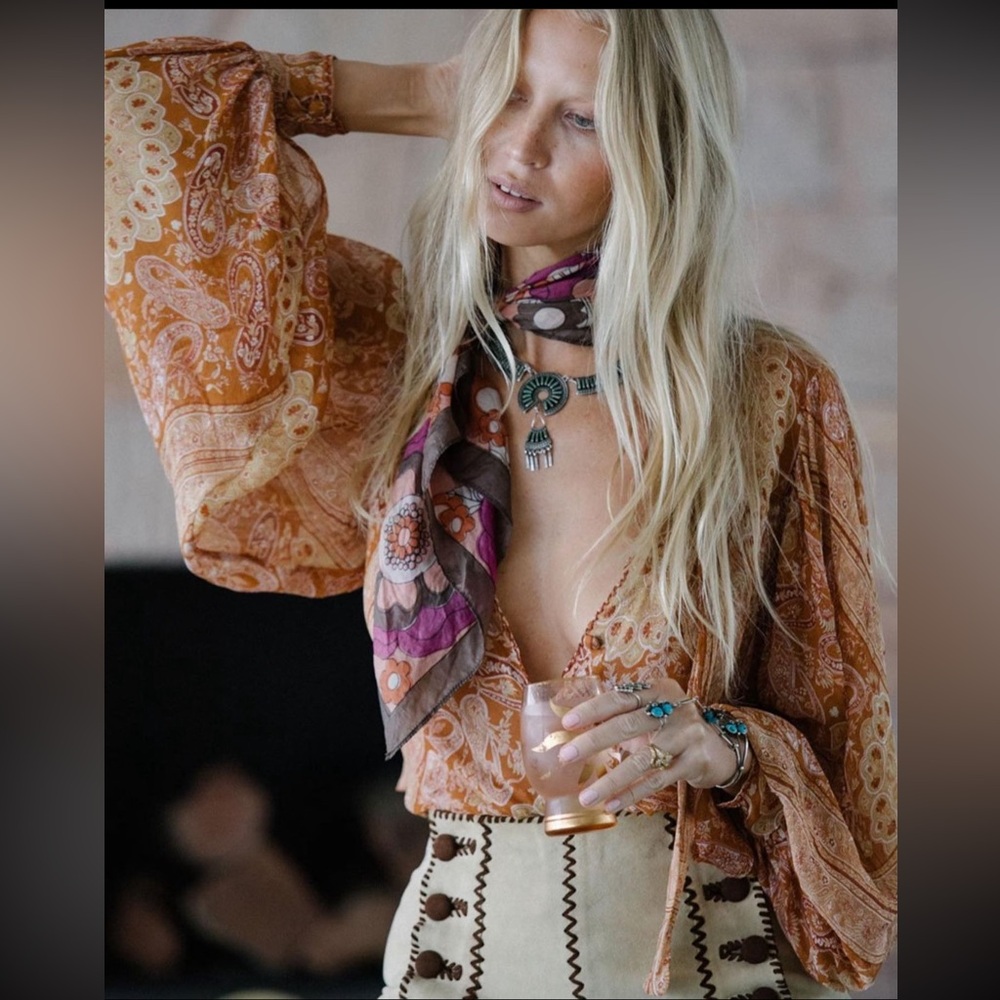 Chasing Unicorns Silk Blouse Size Small